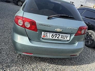 передний фары: Chevrolet Lacetti: 2006 г., 1.6 л, Механика, Бензин, Хэтчбэк — 3