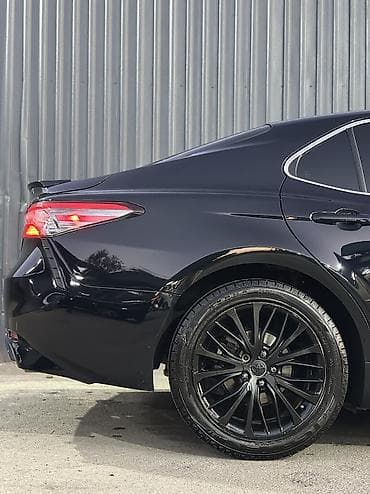 Toyota Camry: 2018 г., 2.5 л, Бензин — 10