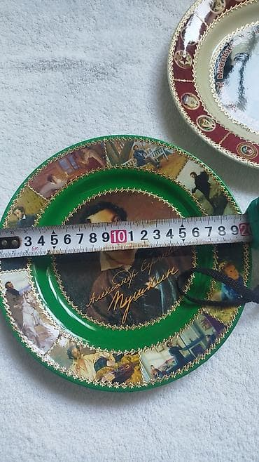 деревянные вешалки для одежды бишкек: Коллекционные декоративные тарелки с портретами исторических деятелей — 4