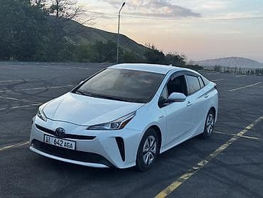 highlander 2012: Toyota Prius: 2019 г., 1.8 л, Вариатор, Гибрид, Хэтчбэк — 2