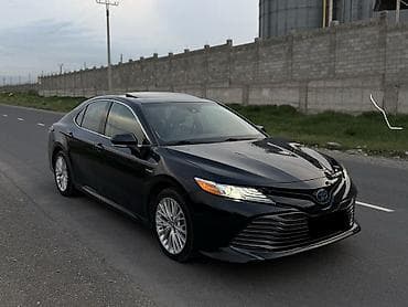 Toyota Camry: 2019 г., 2.5 л, Автомат, Гибрид, Седан