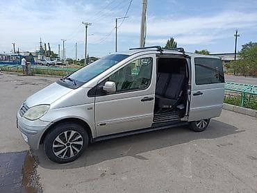 мэри: Mercedes-Benz Vaneo: 2004 г., 1.6 л, Механика, Бензин, Минивэн — 6