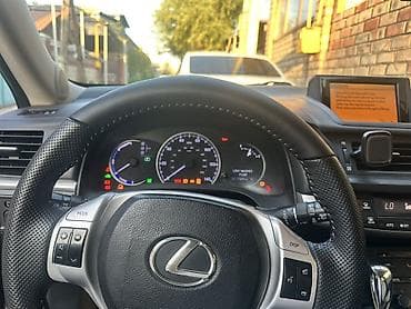 сенсорный кран: Lexus CT: 2011 г., 1.8 л, Вариатор, Гибрид, Хэтчбэк — 4