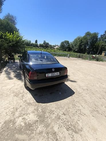 Volkswagen Passat: 1998 г., 1.6 л, Кол менен иштөөчү, Бензин, Седан — 4