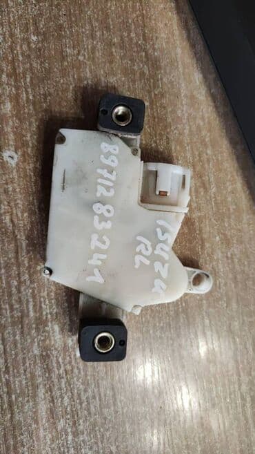 ip камеры speed dome с датчиком температуры: Замок двери Isuzu Б/у, Оригинал, Япония — 1