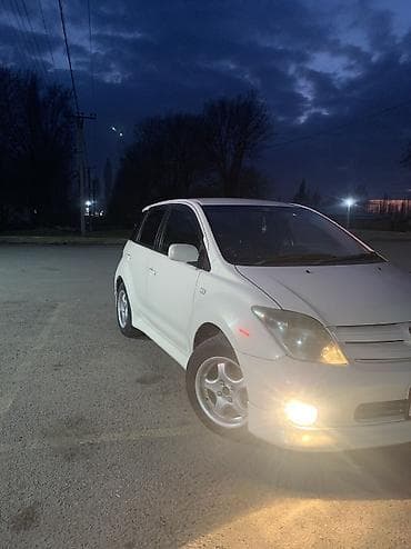 rover sd: Toyota Ist: 2002 г., 1.5 л, Автомат, Бензин, Хэтчбэк — 10