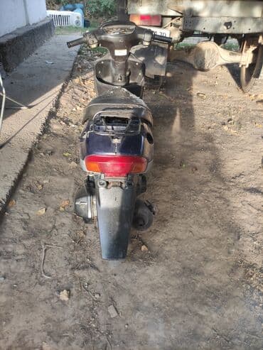 Мототехника: Кичи мопед Honda, 50 куб. см, Бензин, Колдонулган — 5