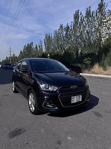 Chevrolet Spark: 2017 г., 1 л, Автомат, Бензин, Хэтчбэк