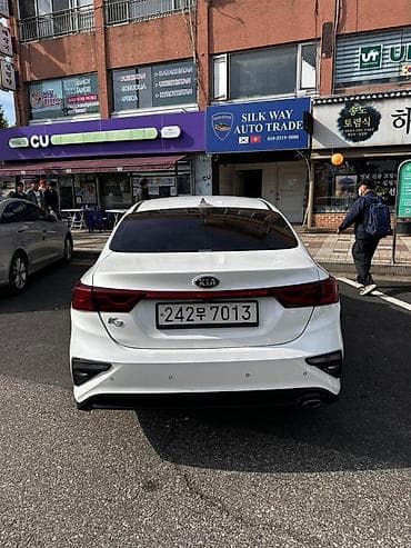 кызыл кия кыз: Kia K3: 2019 г., 1.6 л, Вариатор, Бензин, Седан — 5