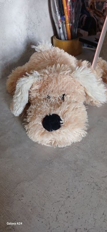 игрушки динозавра: Мягкая игрушка в виде плюшевого динозавра, выполненная в ярких цветах — 2