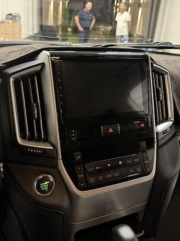 200: Toyota Land Cruiser: 2012 г., 4.6 л, Автомат, Газ, Внедорожник — 10