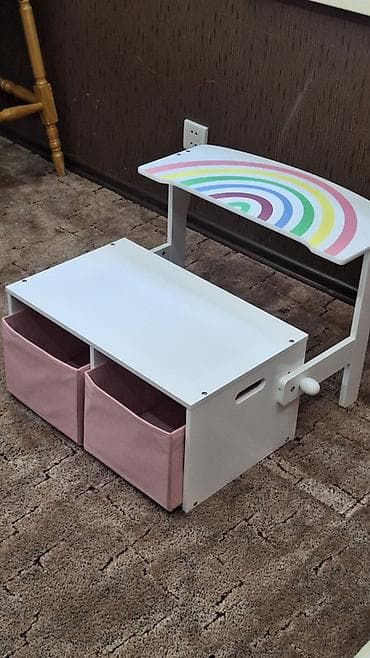 стол трансформер 2 в 1: Детский столик-трансформер! Почти новый! Не использовался! 
2.000 сом — 1