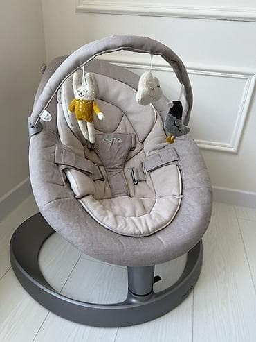 параплан купить: Кресло-качалка для малышей Nuna Leaf (серый/бежевый) - Комфортная — 3