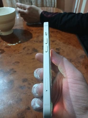 t 4: IPhone 14, Б/у, Белый, Зарядное устройство, Защитное стекло, Чехол, 100 % — 6