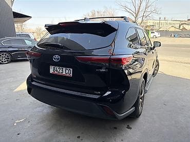 q 7: Toyota Highlander: 2021 г., 2.5 л, Автомат, Гибрид, Кроссовер — 2