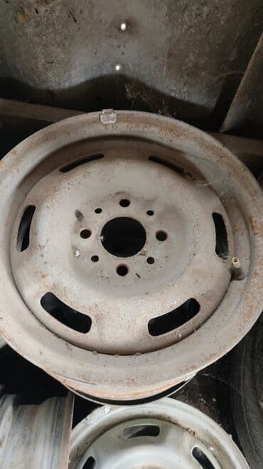 зимние шины на ниву 21214: Темир Дисктер R 13 Комплект, тешиктери - 4, Колдонулган — 5