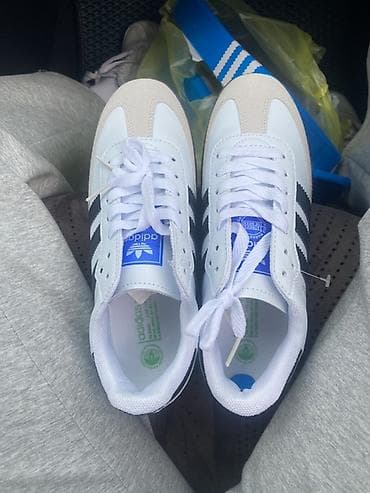 Личные вещи: Кроссовки adidas Originals (модель в стиле Gazelle/Samba) - Цвет — 1