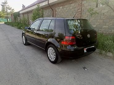 Унаа сатуу: Volkswagen Golf: 2001 г., 1.6 л, Кол менен иштөөчү, Бензин, Хетчбек — 3