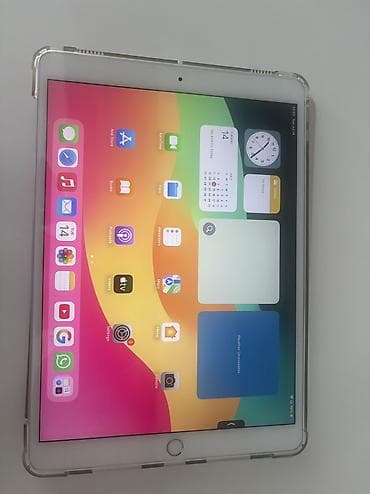 8 iphone: Планшет, Apple, память 64 ГБ, 10" - 11", 4G (LTE), Б/у, Классический цвет - Серый — 2