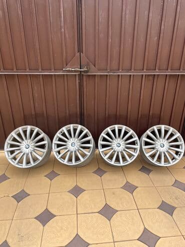 Читать внимательно! Диски на БМВ 7-ой серии, кузов G11/G12. Диски at lalafo.kg Читать внимательно! Диски на БМВ 7-ой серии, кузов G11/G12. Диски