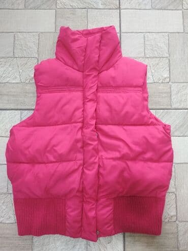 Безрукавка жилетка детская. Размер на фото. Тёплая качественная вещь at lalafo.kg Безрукавка жилетка детская. Размер на фото. Тёплая качественная вещь