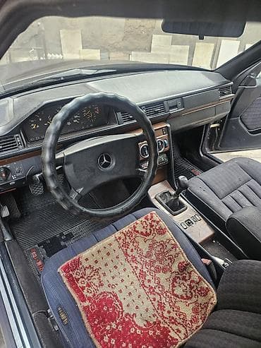 лобовой мерс 124: Mercedes-Benz W124: 1991 г., 2.3 л, Механика, Бензин, Универсал — 8