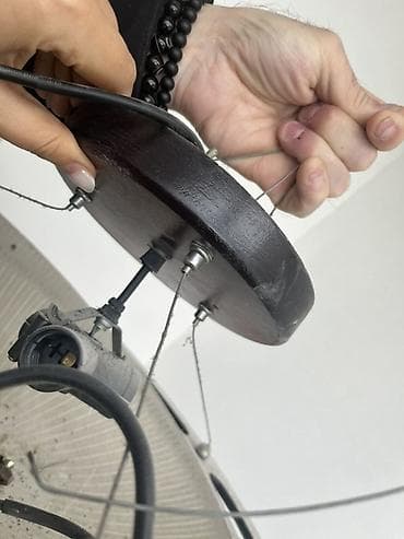 Люстры: Продаются люстры 500 сом за все три. Еще один двух ламповый отдам — 6