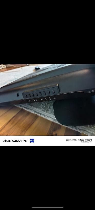 xbox 360 e: Телевизор LG (серия с логотипом внизу рамки), диагональ приблизительно — 6