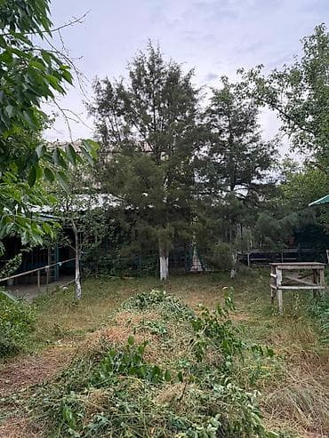 🏡 Продается просторный дом в с. Байтик 📐 Общая площадь — 80 м² 🛏️ 2 — 9