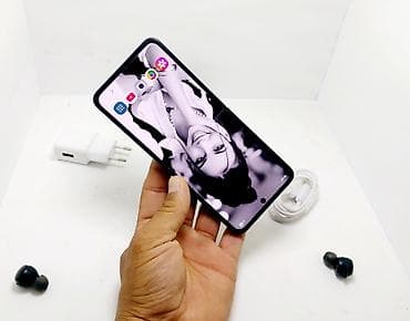адаптер: Samsung Galaxy Z Flip 3, Б/у, 128 ГБ, цвет - Черный, 1 SIM, 2 SIM, eSIM — 4
