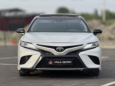 Toyota Camry: 2019 г., 2.5 л, Автомат, Бензин, Седан — 2
