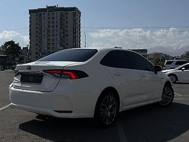 byd plus: Toyota Corolla: 2019 г., 1.8 л, Вариатор, Гибрид, Седан — 5