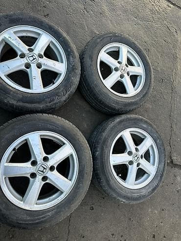 колосо: Дөңгөлөктөр монтажда 205 / 65 / R 16, Жай, Колдонулган, Комплект, Жеңил унаалар, Куйма, тешиктери - 5 — 1