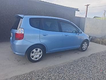 авто в кыргыстане: Honda Fit: 2003 г., 1.5 л, Вариатор, Бензин, Хэтчбэк — 4