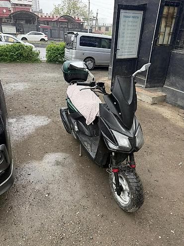 r20 bmw: Тип скутера 150 куб. см, Бензин, Б/у — 3