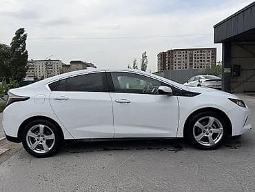 фильдер: Chevrolet Volt: 2018 г., 1.5 л, Автомат, Электромобиль, Седан — 4