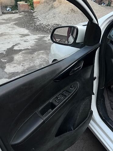 gps treker: Chevrolet Spark: 2019 г., 1 л, Механика, Бензин, Хэтчбэк — 8