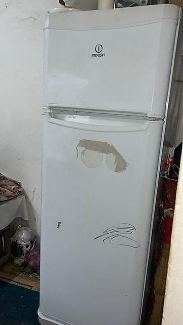 Холодильник Indesit, Двухкамерный, 57 * 165 * 60