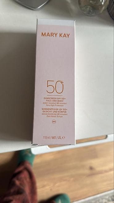 Личные вещи: Солнцезащитный крем Mary Kay SPF 50+ для лица и тела, 118 мл. - Очень — 4