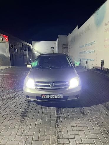 mark 2 qualis: Toyota Ist: 2003 г., 1.5 л, Автомат, Бензин, Хэтчбэк — 4