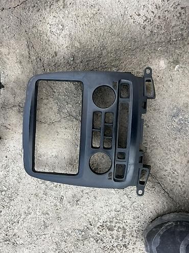 Дефлекторы воздуховодов: Центральная консоль Toyota — 2