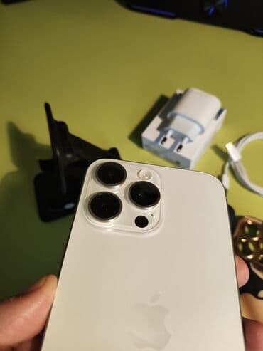 BYD: IPhone 15 Pro Max, Б/у, 256 ГБ, Белый, Зарядное устройство, 81 % — 5