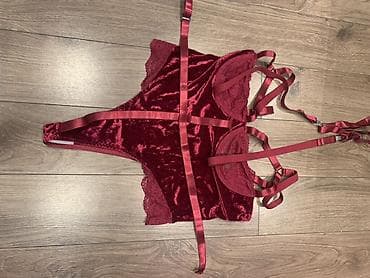lining flex: Бордовый бархатный боди-комплект с подвязками - Материал: мягкий — 4