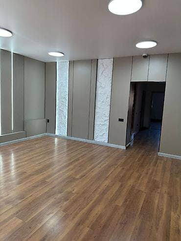 Коммерциялык мүлк: Кеңселерди ижаралоо, 400 м², Менчик үйдө, 1-катар, Өзүнчө ашканасы менен, Өзүнчө кире бериши менен — 9