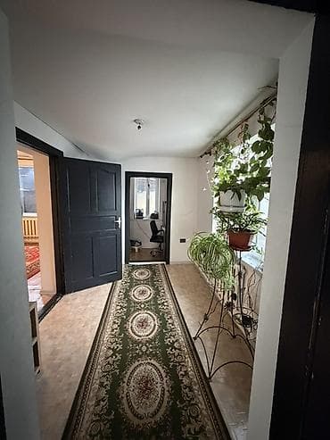 простой: Продается дом в с. Сокулук, нижняя зона • Комнаты: 4 •Участок: 16,50 — 5