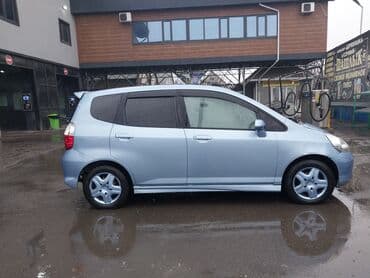 обмен на авто с доплатой: Honda Fit: 2003 г., 1.3 л, Вариатор, Бензиновая, Хэтчбэк — 1