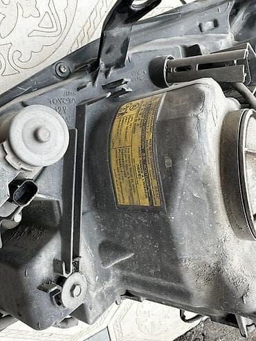 Комплект передних фар Toyota 2013 г., Б/у, Оригинал, Япония — 4