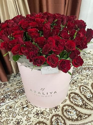 flow: Розы в коробке AZALIYA flowers - Эффектная композиция из большого — 1