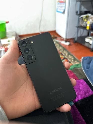 продам приставку смарт тв: Samsung Galaxy S22, 128 ГБ, цвет - Черный — 1