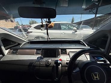 крыло на степ: Honda Stepwgn: 2005 г., 2 л, Автомат, Бензин, Минивэн — 6